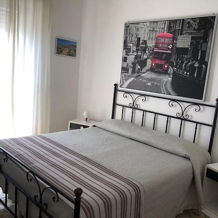 Hotel Peschici Bagian luar foto