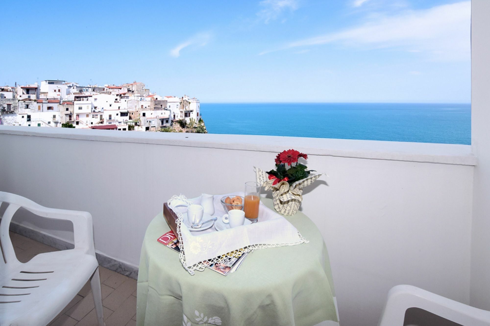 Hotel Peschici Bagian luar foto